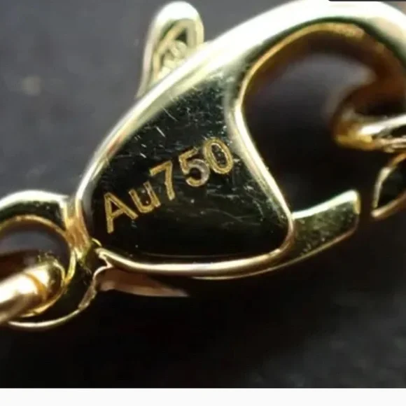 Louis Vuitton LV Volt 750 Gold and Diamond One Pendant Necklace - Picture 10 of 11